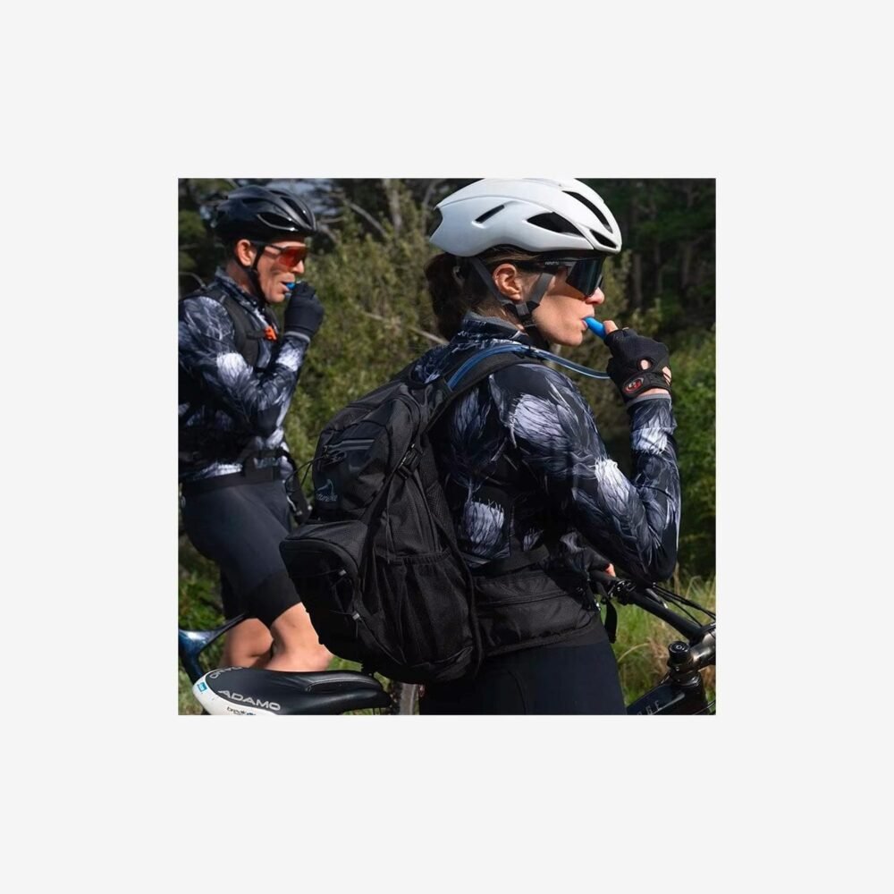 Naturehike Outdoor Sports Bicycle Backpack with Water Bag