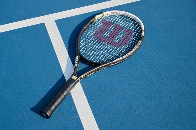 Wilson Hyper Hammer 5.3 Tennis Racket (WRT5861)